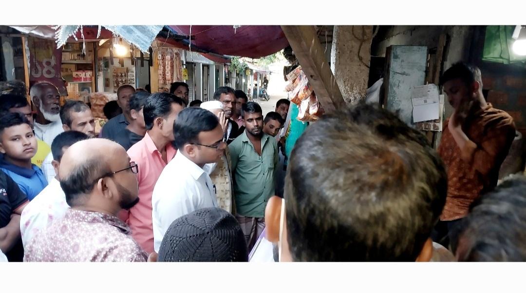 সাহেবের বাজারে প্রশাসনের উচ্ছেদ অভিযান