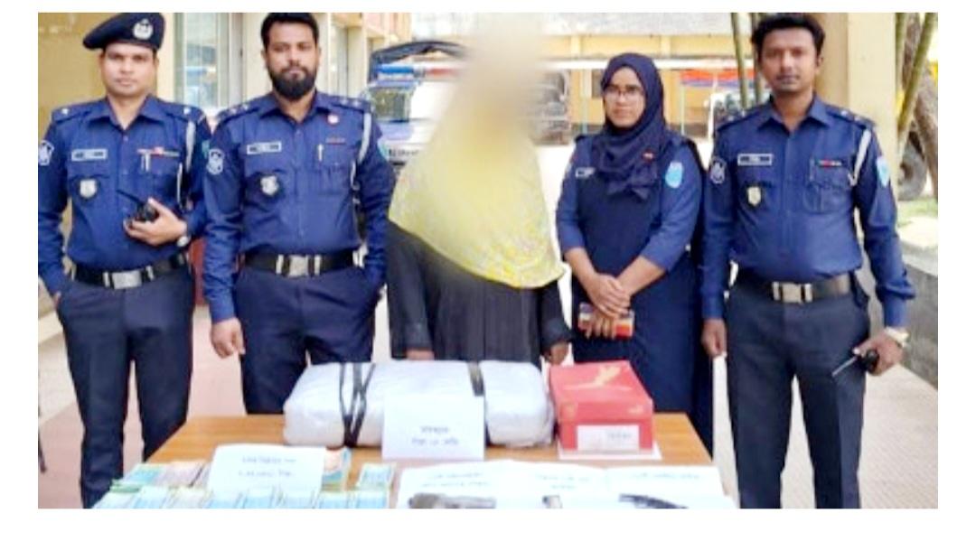 কোম্পানীগঞ্জে পিস্তল ও ৮ লক্ষ টাকাসহ নারী আটক