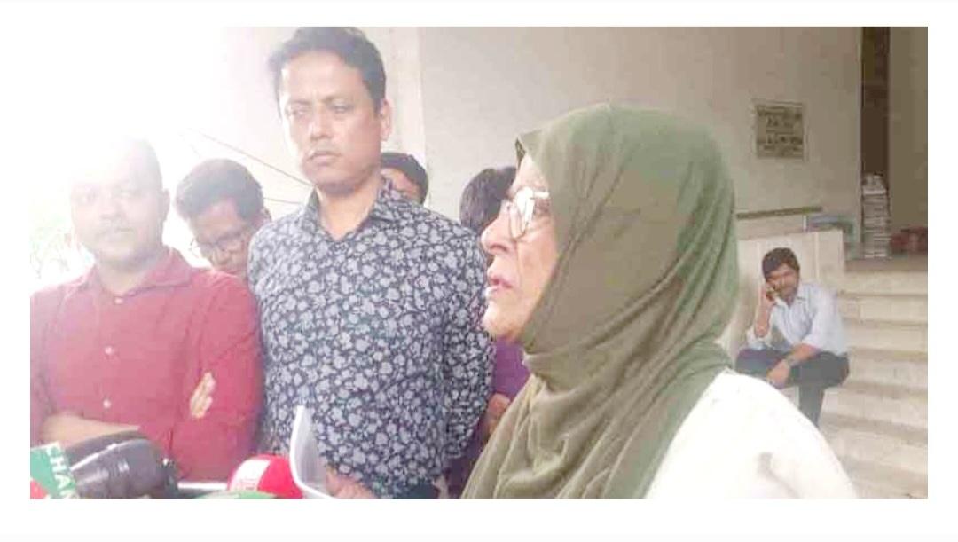 আন্তর্জাতিক ট্রাইব্যুনালের সাবেক প্রসিকিউটর তুরিন আফরোজের শাস্তির দাবী