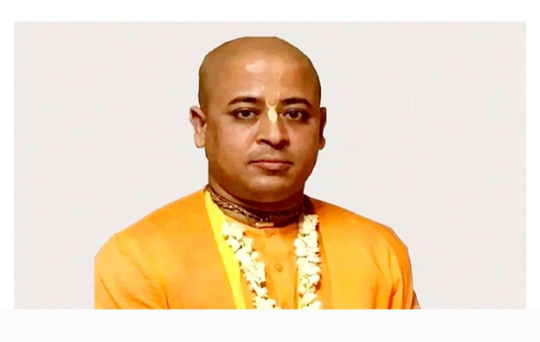 সাবেক ইসকন নেতা চিন্ময় দাস বিমানবন্দর থেকে আটক