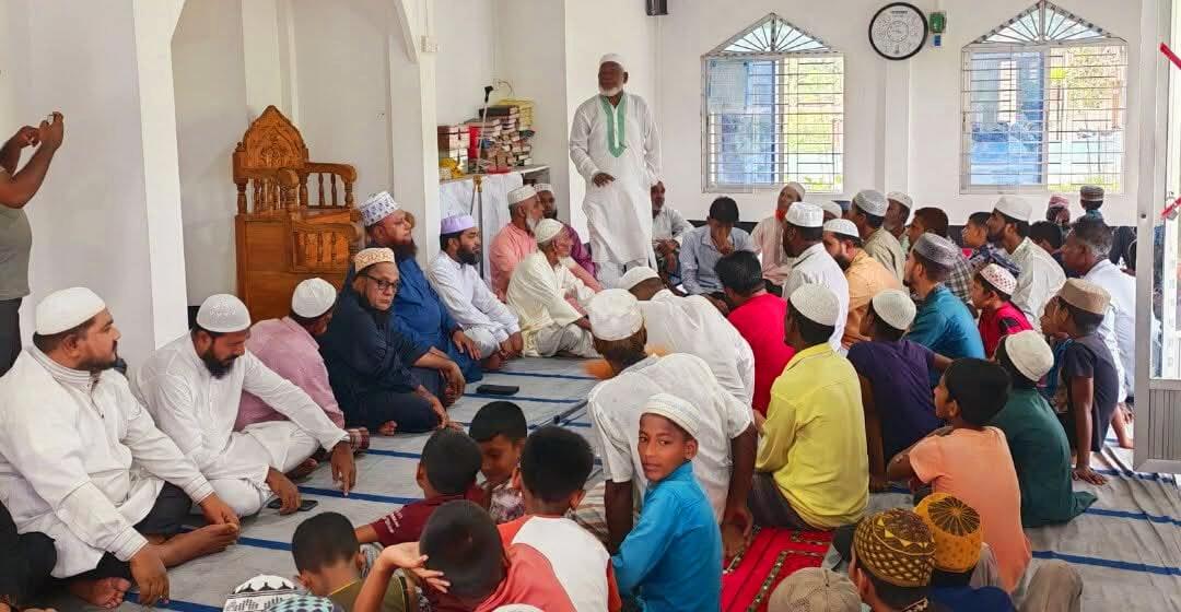 বড়লেখায় একাডেমিক স্বীকৃতি প্রাপ্তির আনন্দে কুমারশাইল মাদ্রাসায় দোয়া ও শিরণি বিতরণ