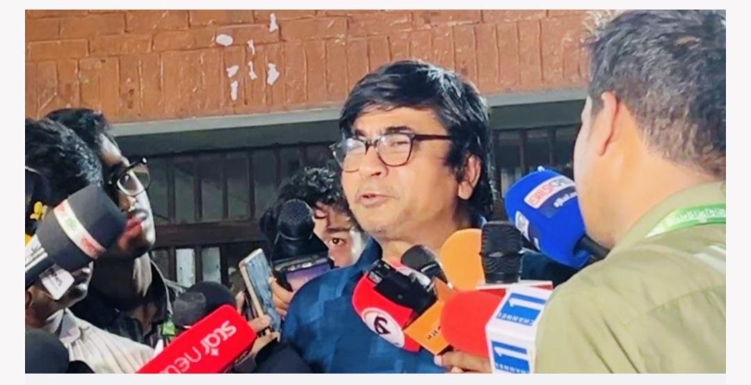জাকসু’র নির্বাচন কমিশনারের পদত্যাগ