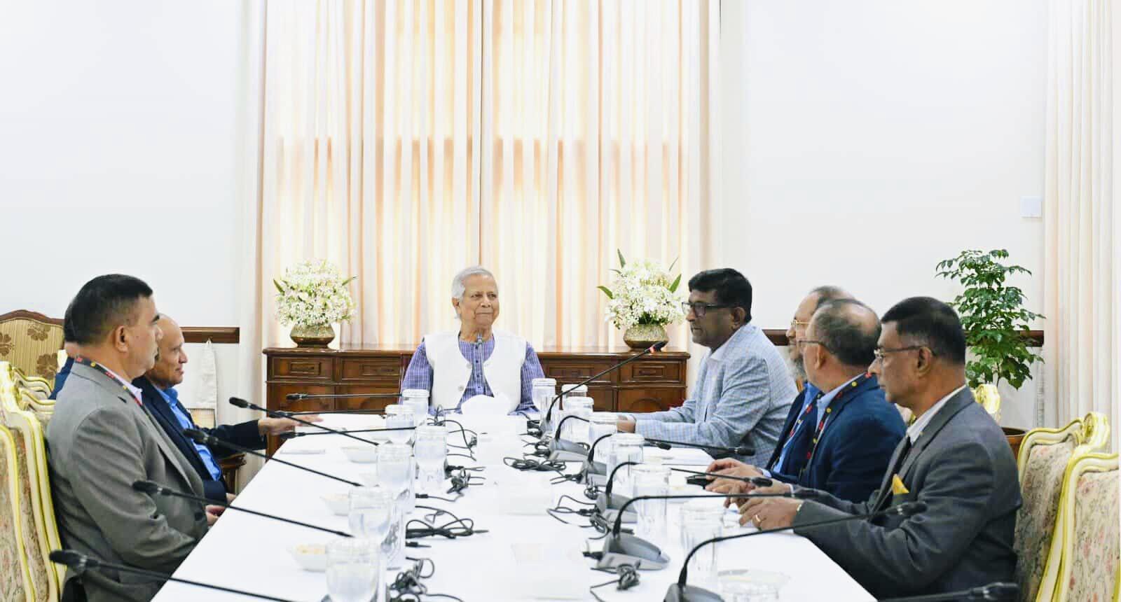বঞ্চিত সশস্ত্র বাহিনীর সদস্যের ন‍্যায়বিচার নিশ্চিত করবে সরকার: প্রধান উপদেষ্টা