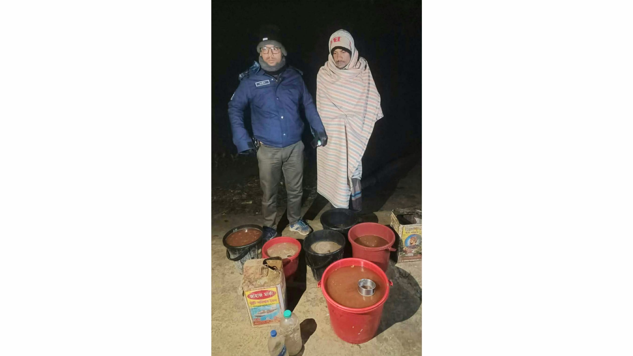 আজমিরীগঞ্জে সেনাবাহিনীর অভিযানে চোলাই মদসহ কারবারি আটক
