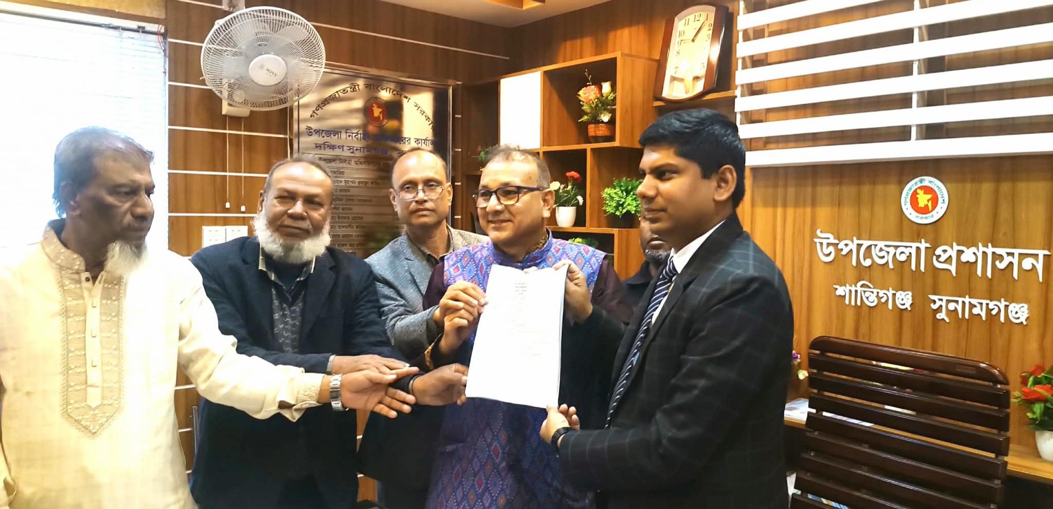 সুনামগঞ্জ–৩ আসনে মনোনয়নপত্র জমা দিলেন স্বতন্ত্র প্রার্থী ব্যারিস্টার আনোয়ার হোসেন