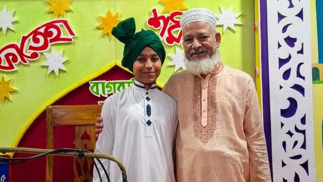 ছাতকে মীর জিসানসহ হিফজ সমাপনী শিক্ষার্থীদের পাগড়ি ও মেধা বৃত্তি প্রদান