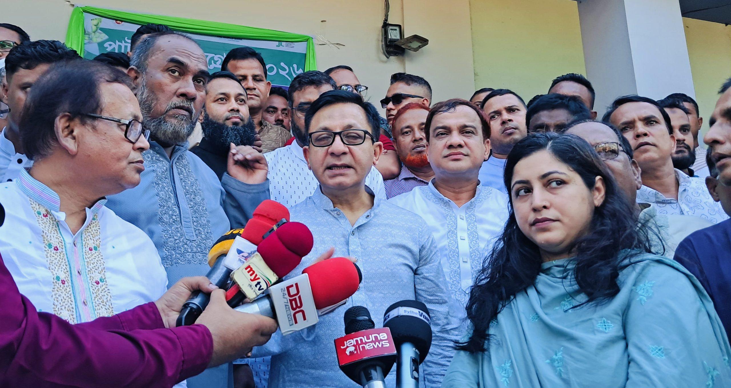 দেশের অর্থনীতি ও বাজার স্থিতিশীলতায় এআই প্রযুক্তির ব্যবহার হবে: সিলেটে বাণিজ্য মন্ত্রী 