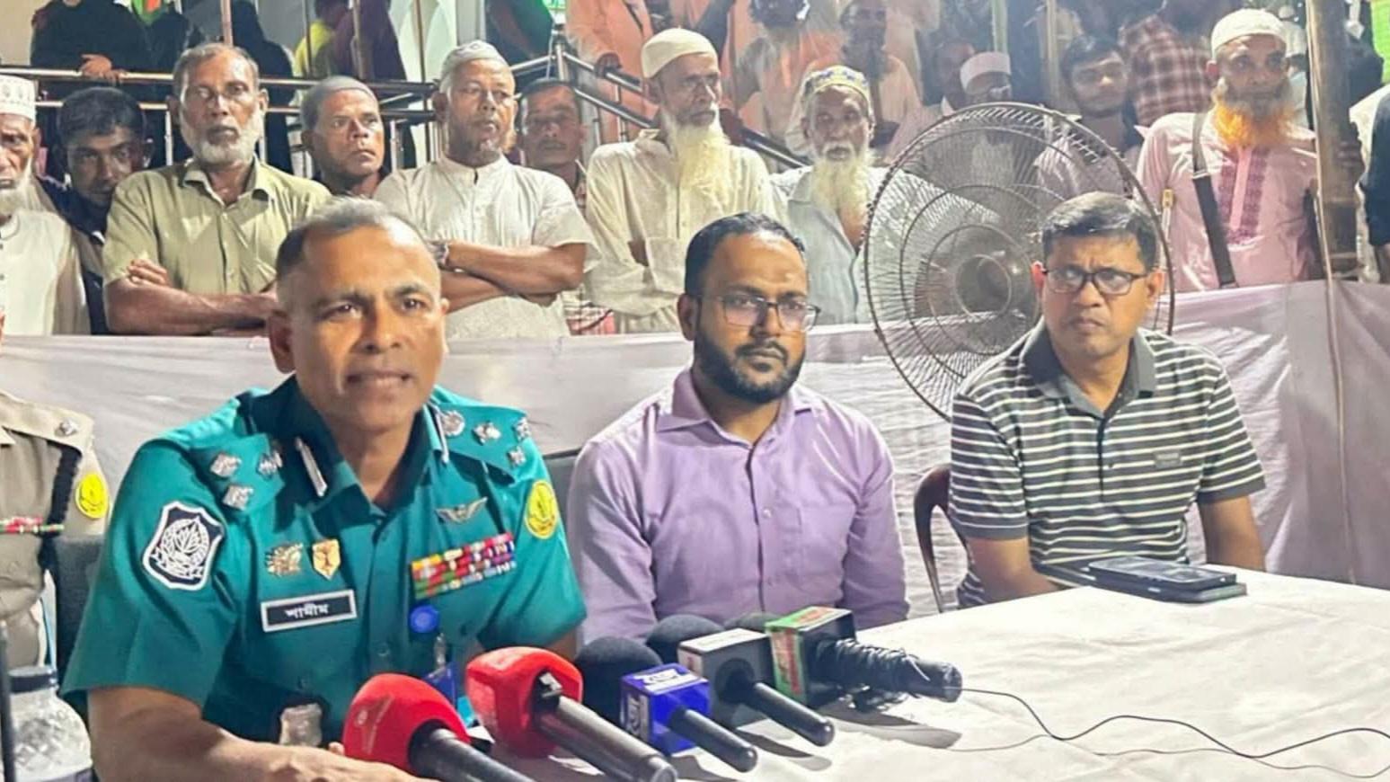 শাহপরান (রহ.) মাজারের উরস: নিরাপত্তা ব্যবস্থা সরেজমিনে তদারকি করলেন এসএমপি কমিশনার