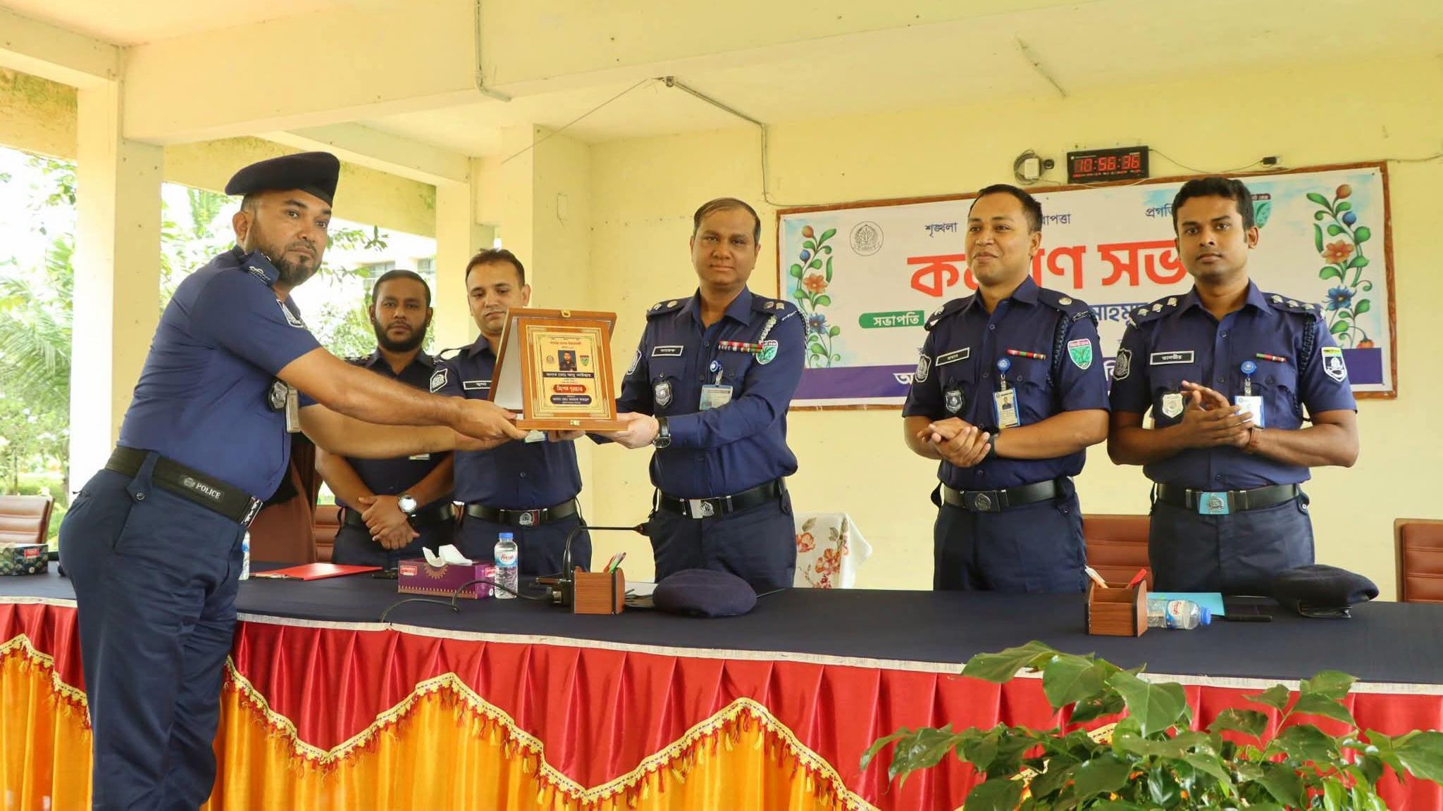 মাদক উদ্ধারে হবিগঞ্জ জেলায় শ্রেষ্ঠ লাখাই থানা, শ্রেষ্ঠ অফিসার এসআই আবু কাউছার