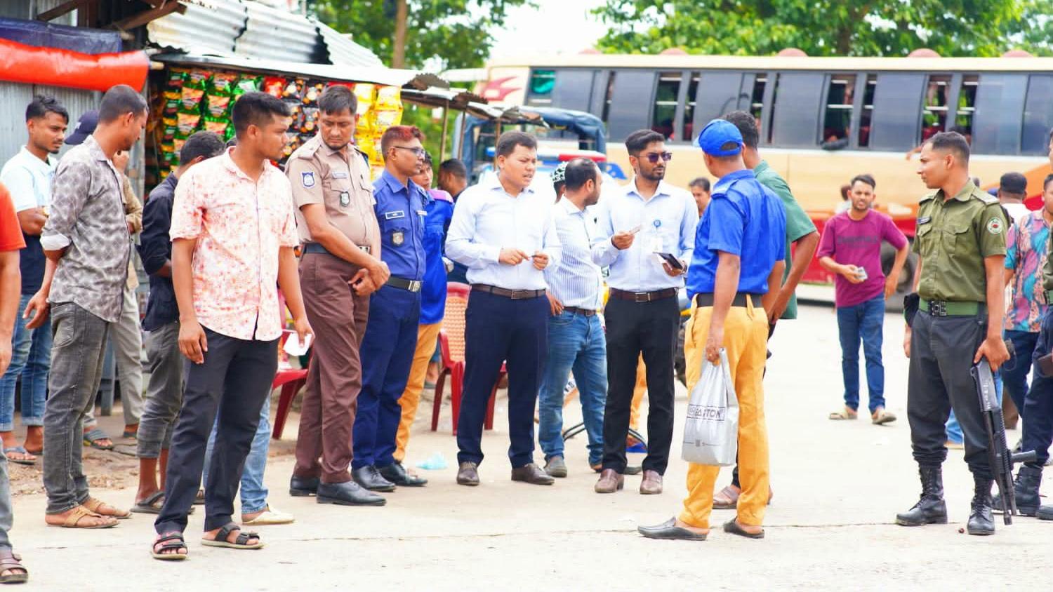 সড়ক নিরাপত্তায় শান্তিগঞ্জে টাস্কফোর্সের অভিযান, জরিমানা ১৭ বাসকে